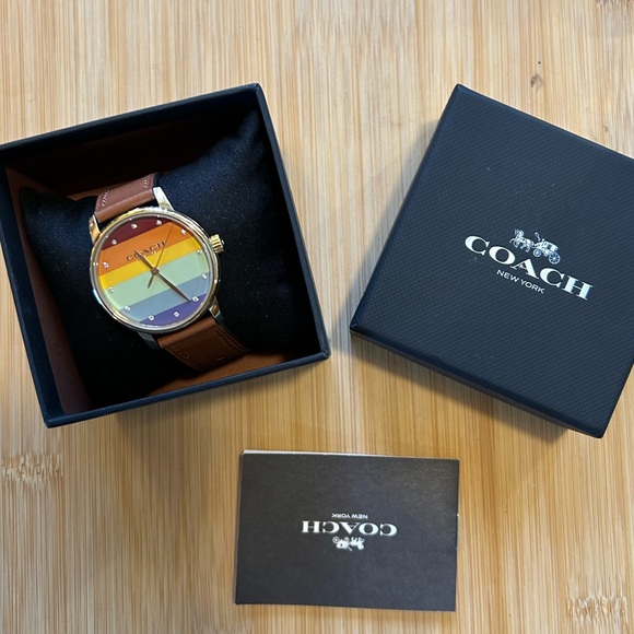 Coach Grand Watch With 36mm Face & Brown Leather Band - Picture 4 of 4